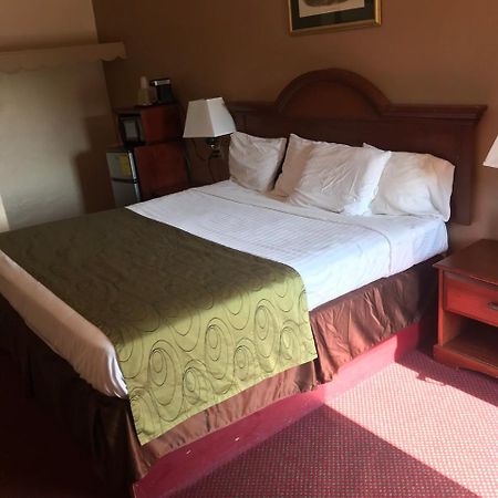 Shamrock Motel Χοτ Σπρινγκς Εξωτερικό φωτογραφία