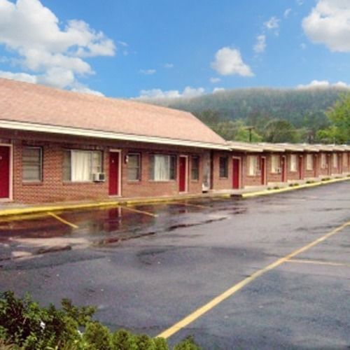 Shamrock Motel Χοτ Σπρινγκς Εξωτερικό φωτογραφία